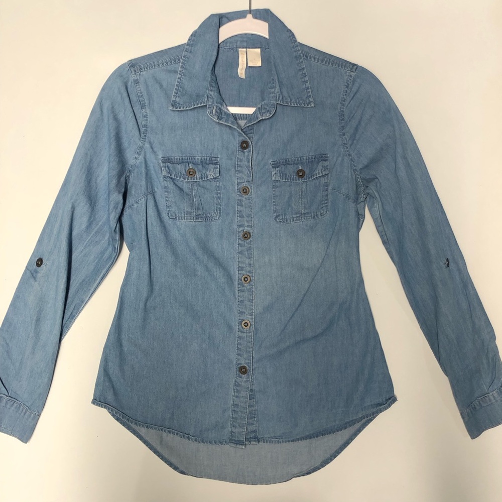 Red camel long sleeve shirt blouse size S